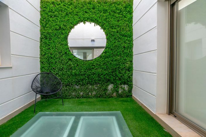 Image No.7-4 Bed Semi-Detached for sale