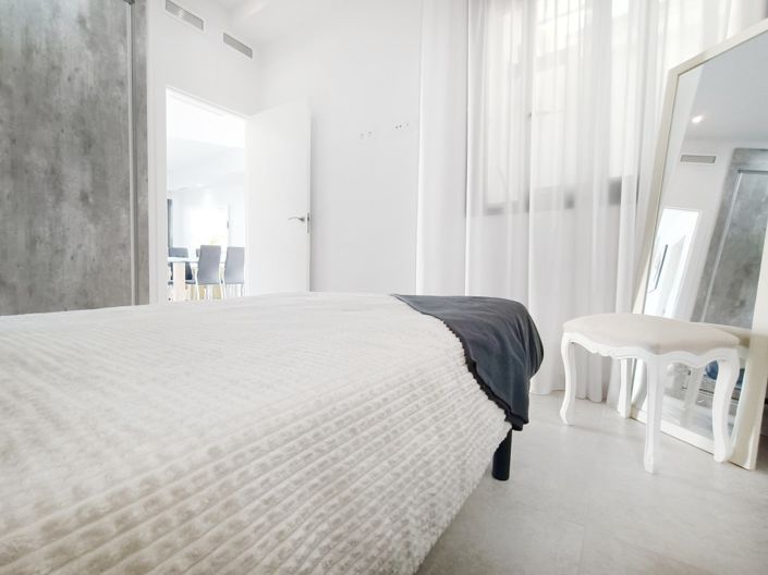 Image No.17-3 Bed Semi-Detached for sale