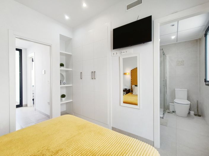 Image No.29-3 Bed Semi-Detached for sale