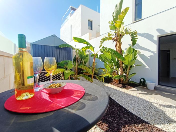 Image No.42-3 Bed Semi-Detached for sale