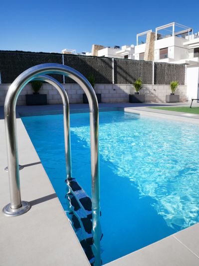 Image No.49-3 Bed Semi-Detached for sale