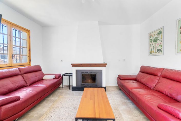 Image No.8-3 Bed Townhouse for sale