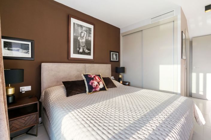 Image No.16-2 Bed Property for sale