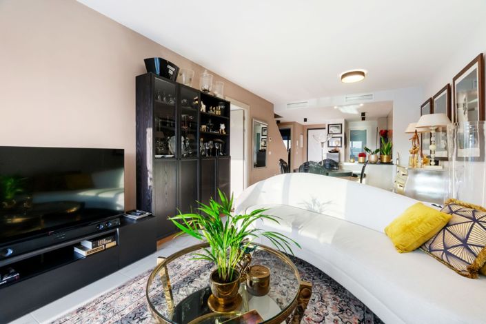 Image No.3-2 Bed Property for sale