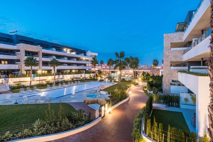 Image No.30-2 Bed Property for sale