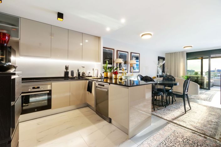 Image No.7-2 Bed Property for sale