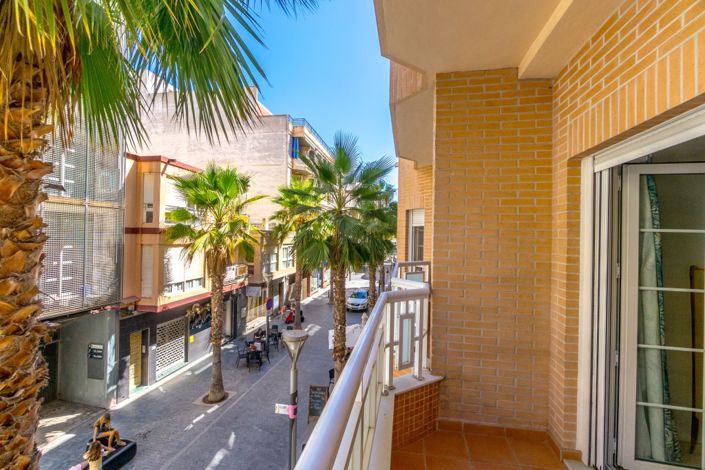 Image No.15-3 Bed Apartment for sale