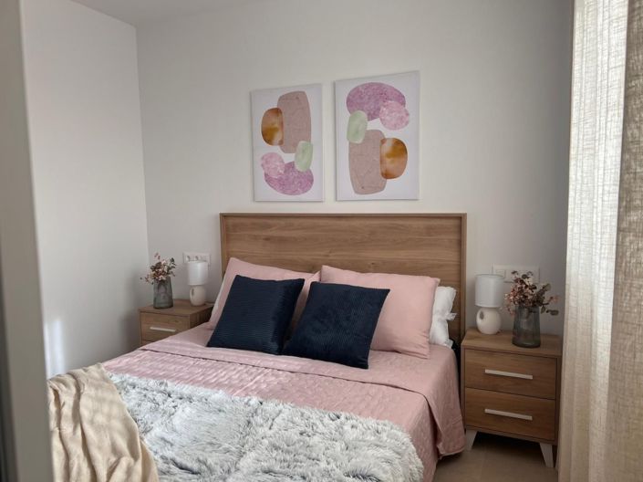 Image No.14-3 Bed Semi-Detached for sale