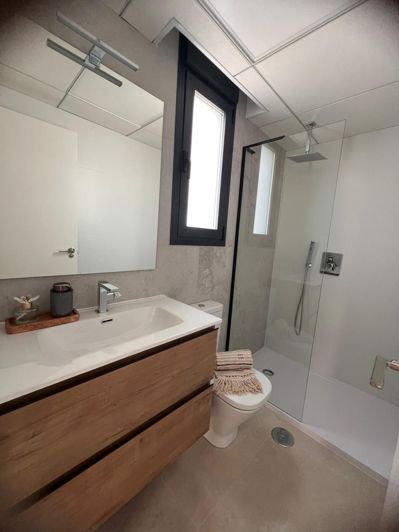 Image No.15-3 Bed Semi-Detached for sale