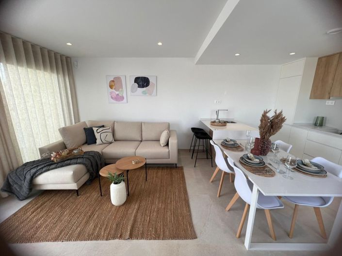 Image No.4-3 Bed Semi-Detached for sale