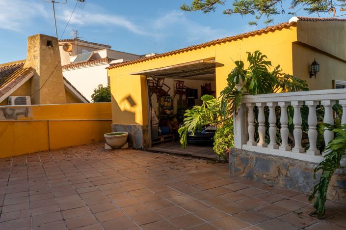 Image No.12-7 Bed Villa for sale