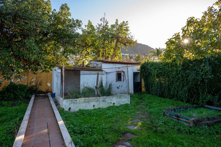 Image No.17-7 Bed Villa for sale