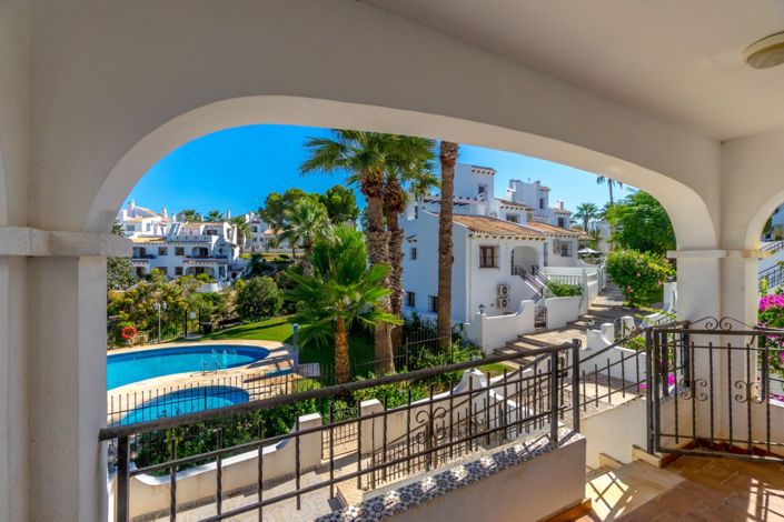 Image No.34-3 Bed Townhouse for sale