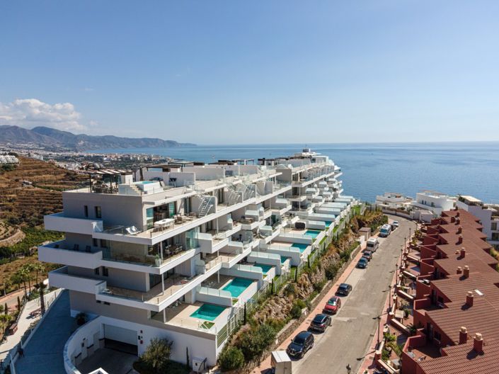 Image No.24-2 Bed Property for sale