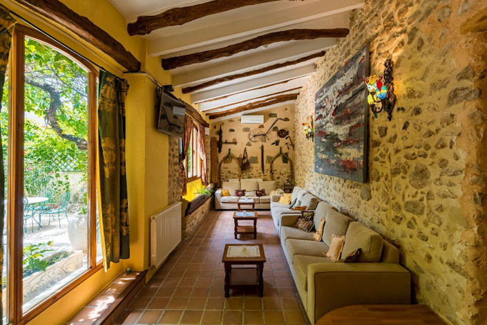 Image No.17-20 Bed Property for sale