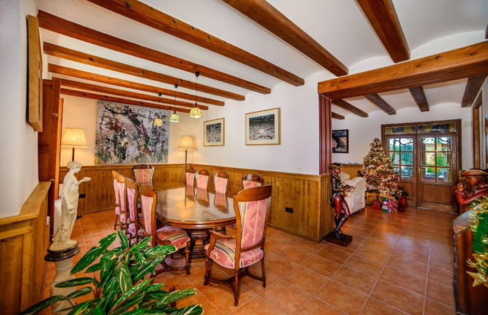 Image No.19-20 Bed Property for sale