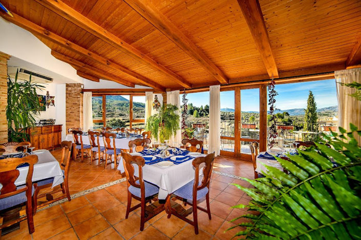 Image No.22-20 Bed Property for sale