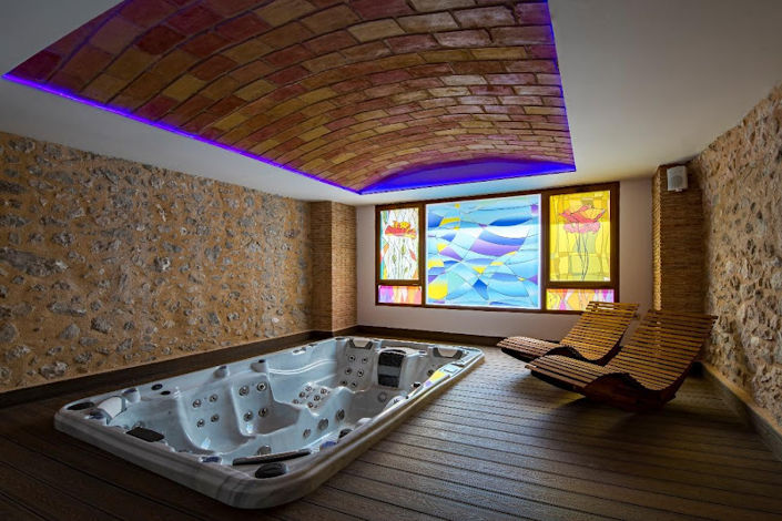 Image No.4-20 Bed Property for sale