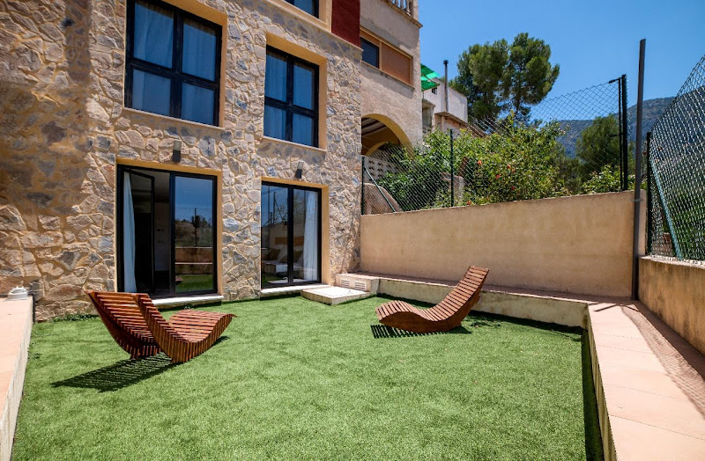 Image No.42-20 Bed Property for sale