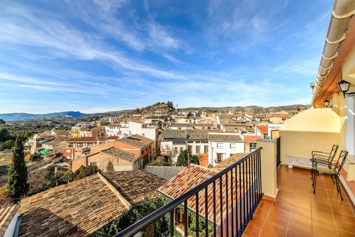 Image No.44-20 Bed Property for sale