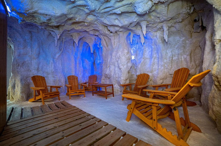 Image No.8-20 Bed Property for sale