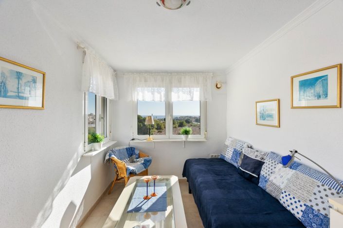 Image No.12-2 Bed Townhouse for sale