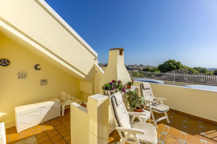 Image No.19-2 Bed Townhouse for sale