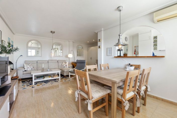 Image No.2-2 Bed Townhouse for sale