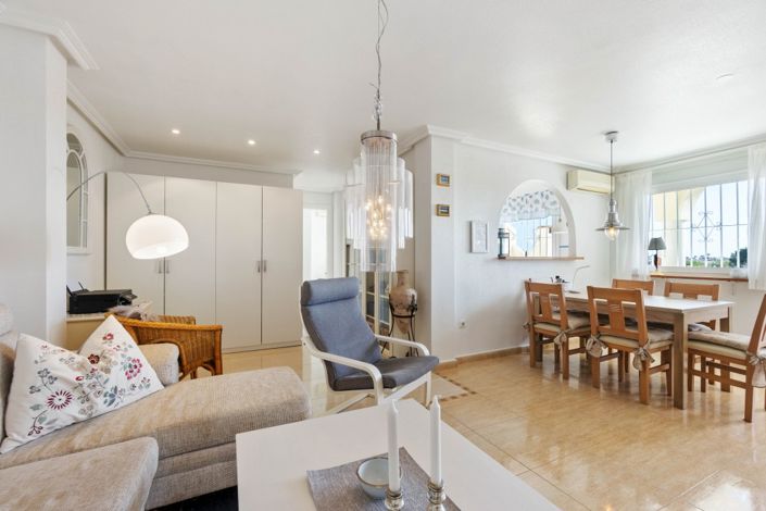 Image No.4-2 Bed Townhouse for sale