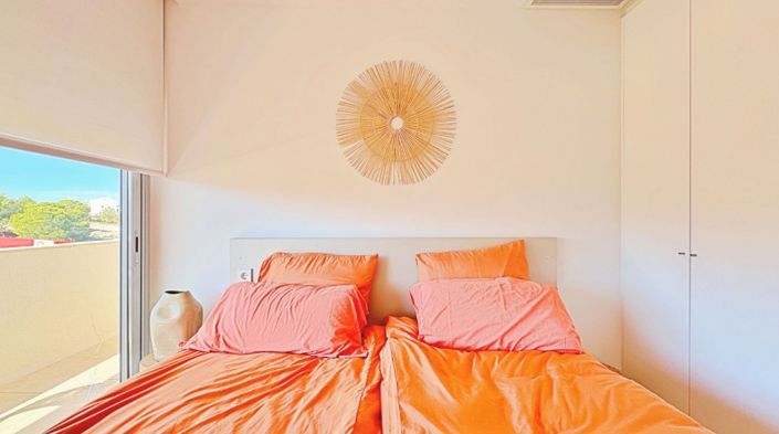 Image No.16-3 Bed Property for sale