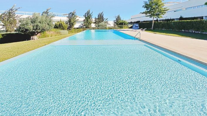 Image No.27-3 Bed Property for sale