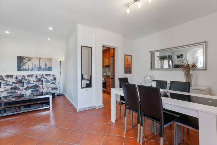 Image No.6-2 Bed Property for sale