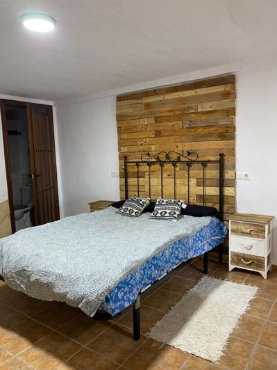 Image No.23-3 Bed Townhouse for sale