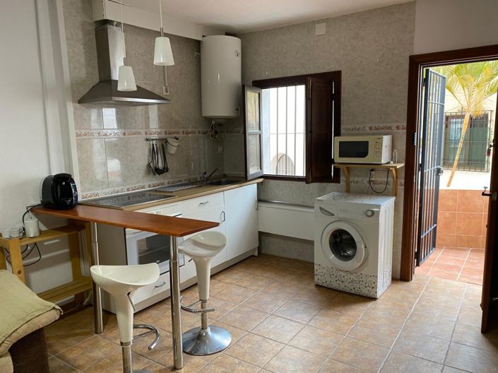 Image No.30-3 Bed Townhouse for sale