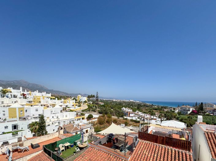 Image No.4-3 Bed Townhouse for sale