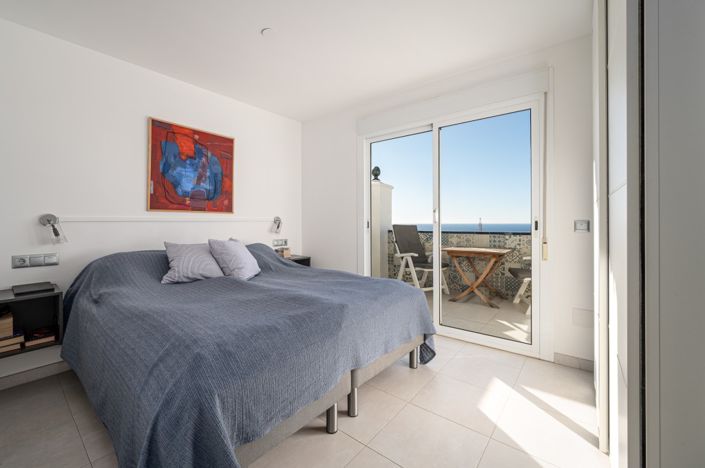 Image No.17-3 Bed Semi-Detached for sale