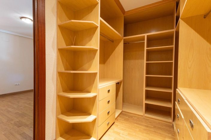 Image No.24-5 Bed Villa for sale