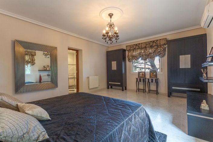 Image No.28-5 Bed Villa for sale