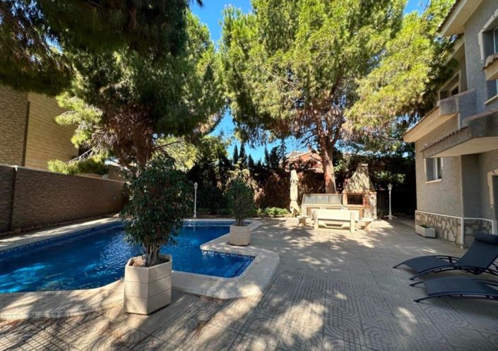 Image No.34-5 Bed Villa for sale