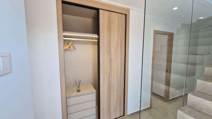 Image No.17-3 Bed Villa for sale