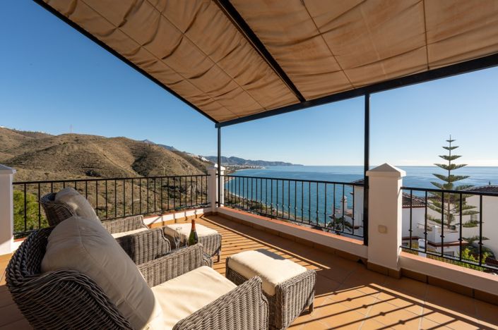 Image No.19-3 Bed Villa for sale