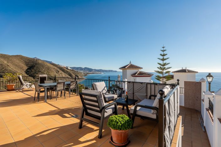 Image No.5-3 Bed Villa for sale