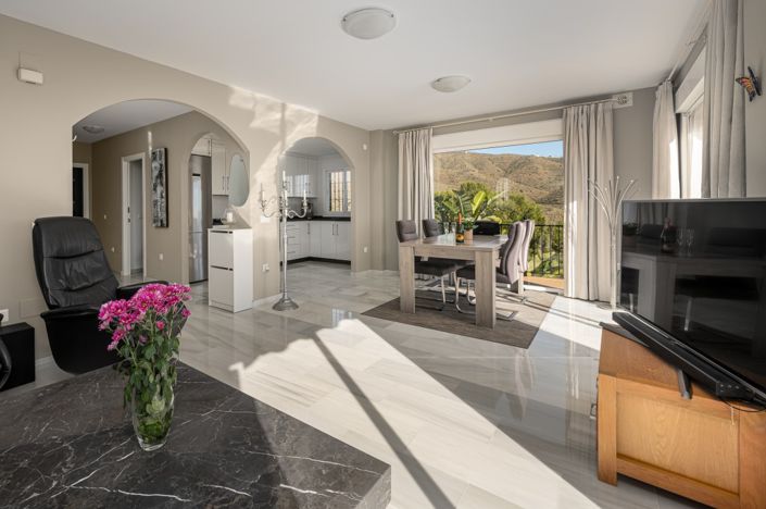 Image No.8-3 Bed Villa for sale