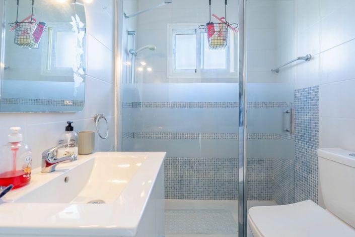 Image No.16-3 Bed Townhouse for sale