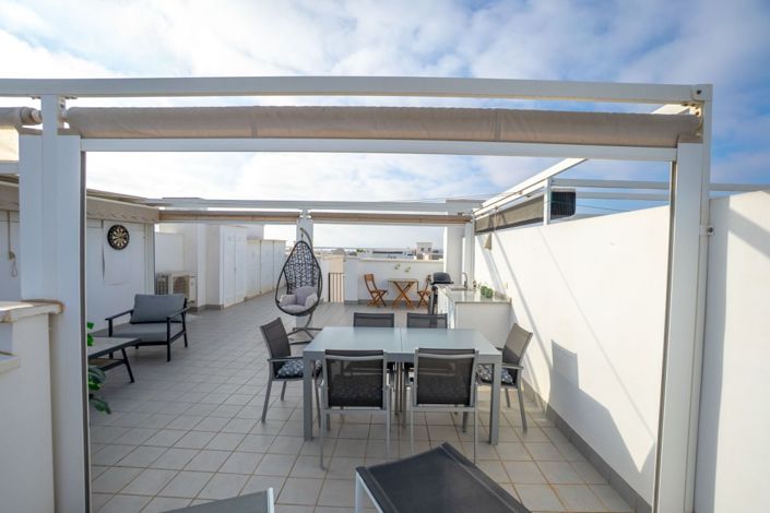 Image No.24-2 Bed Property for sale