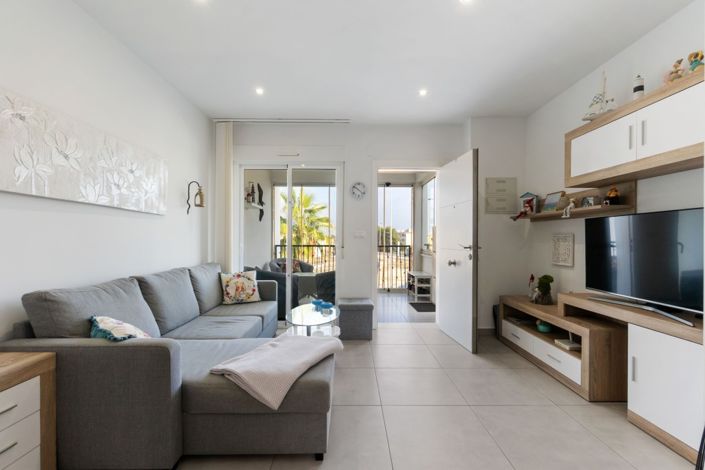 Image No.7-2 Bed Property for sale