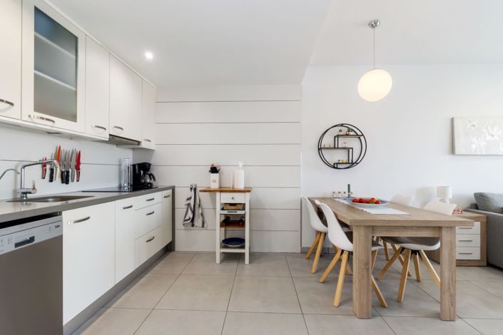 Image No.9-2 Bed Property for sale