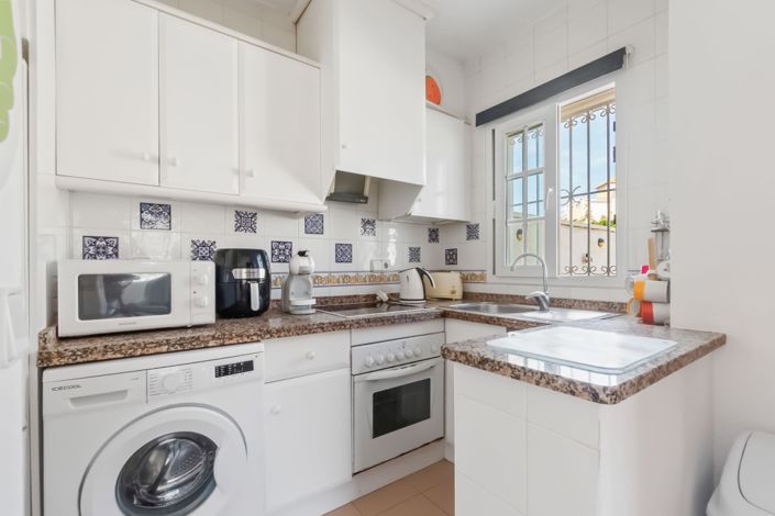 Image No.7-3 Bed Townhouse for sale