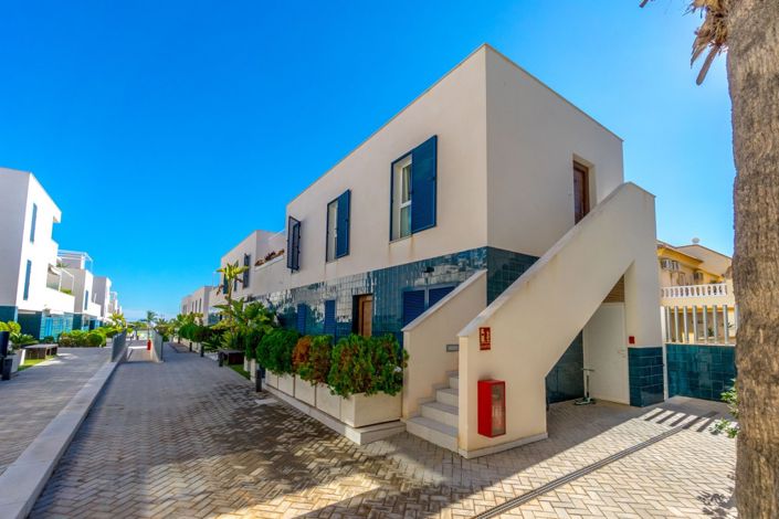 Image No.20-2 Bed Apartment for sale