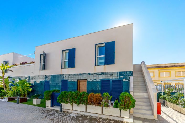 Image No.21-2 Bed Apartment for sale